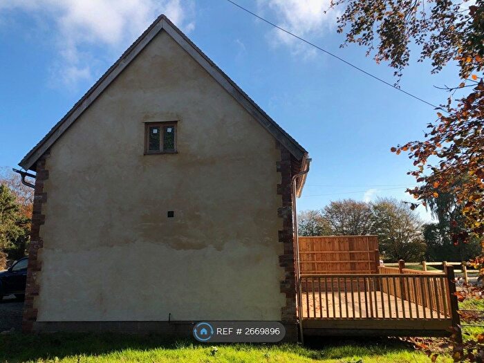 3 Bedroom Semi-detached House To Rent In Shucknall, Hereford, HR1