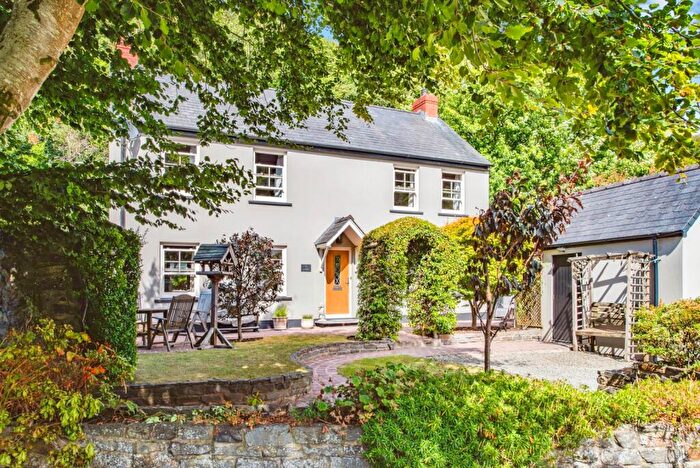 4 Bedroom Detached House For Sale In Glyn-y-Mel Road, Lower Town, Fishguard, Pembrokeshire, SA65