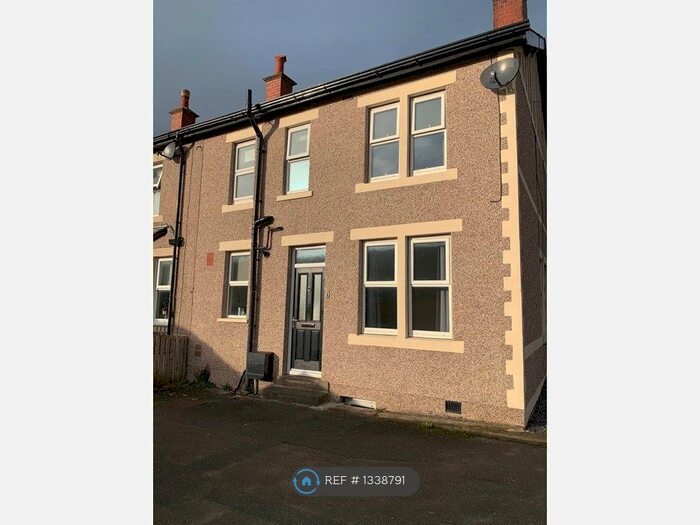 2 Bedroom End Of Terrace House To Rent In West End Terrace, Guiseley, Leeds, LS20