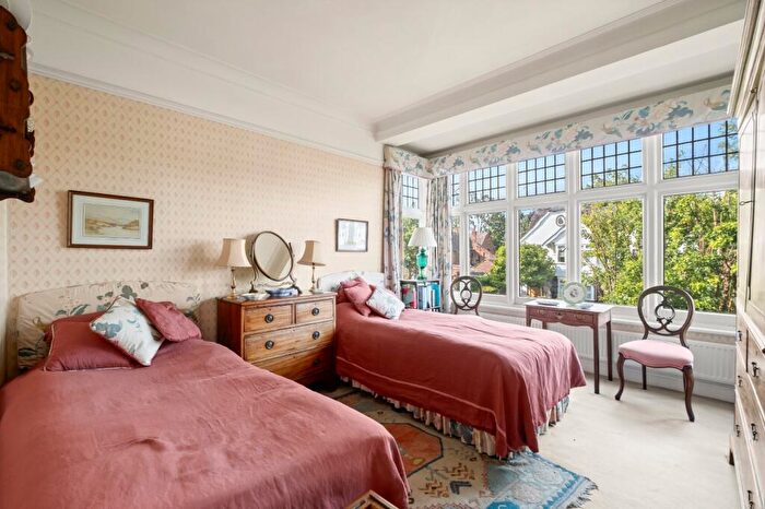 5 Bedroom Detached House For Sale In Nassau Road, Barnes, SW13