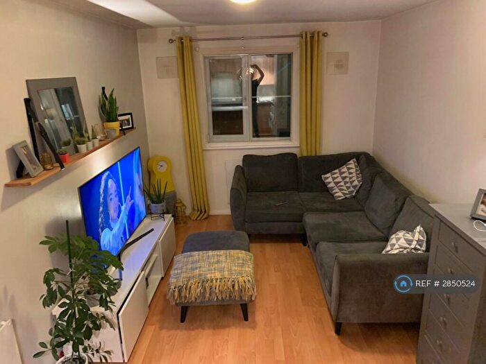 1 Bedroom Flat To Rent In Maplin Park, Slough, SL3