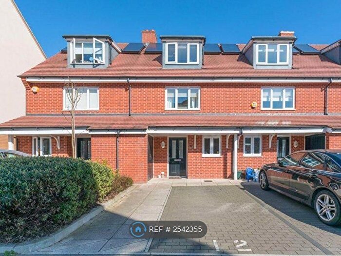 3 Bedroom Terraced House To Rent In Fremantleway, Hayes, UB3