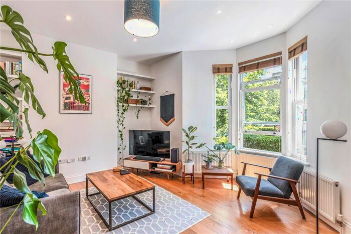 2 Bedroom Apartment To Rent In Barry Road, East Dulwich, London, SE22