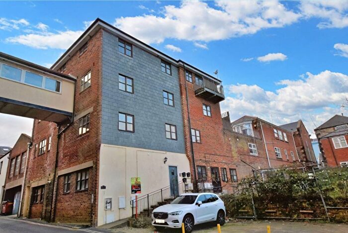 2 Bedroom Flat To Rent In Union Road, Ryde, PO33