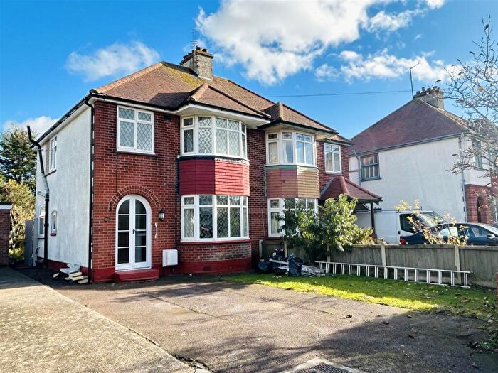 3 Bedroom Semi Detached House To Rent In London Road, Clacton-On-Sea, CO15