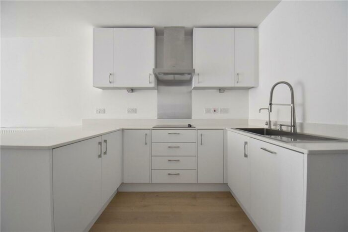 1 Bedroom Apartment To Rent In Station Square, Cambridge, CB1