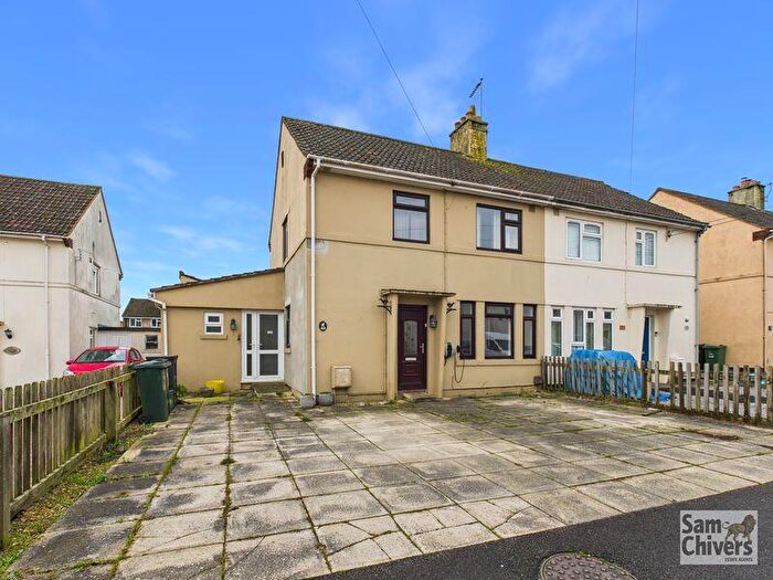 4 Bedroom Semi Detached House For Sale In Glebelands, Westfield, BA3