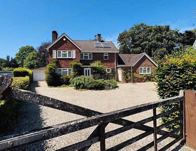 4 Bedroom Detached House For Sale In Meadow Lane, Hartley Wintney, RG27