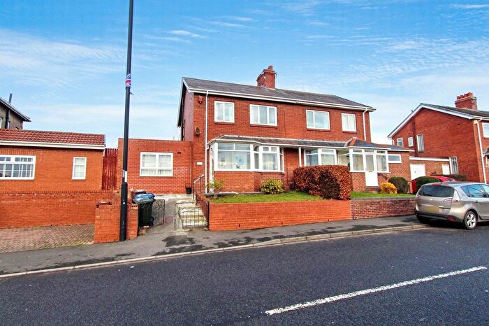 4 Bedroom Semi Detached House For Sale In Fergusons Lane, Newcastle Upon Tyne, NE15
