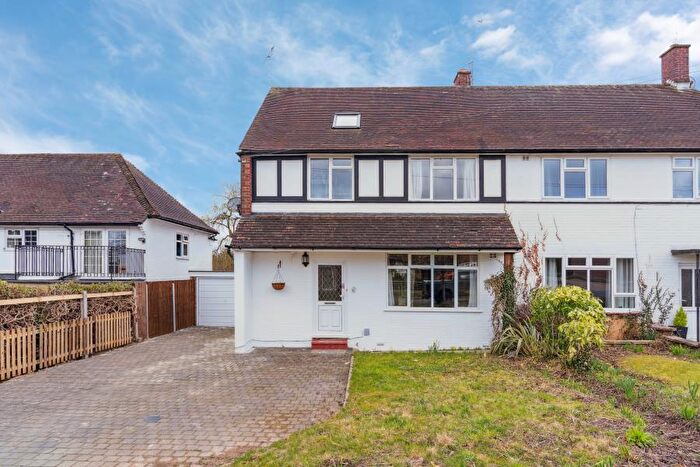 4 Bedroom Semi-Detached House To Rent In Evelyn Drive, HA5