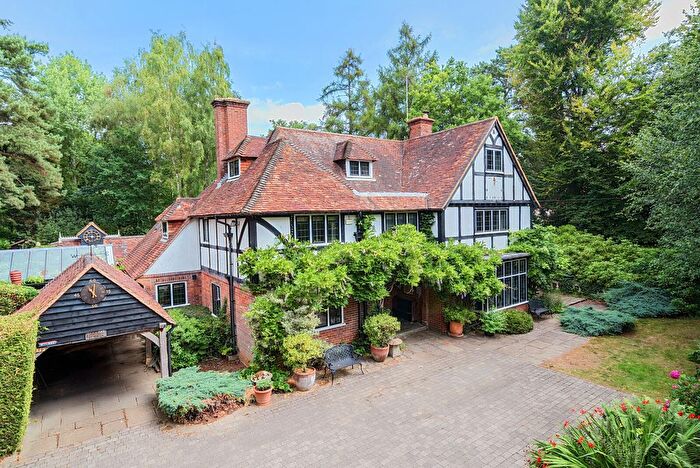 6 Bedroom Detached House For Sale In Hurtmore Road, Godalming, GU7