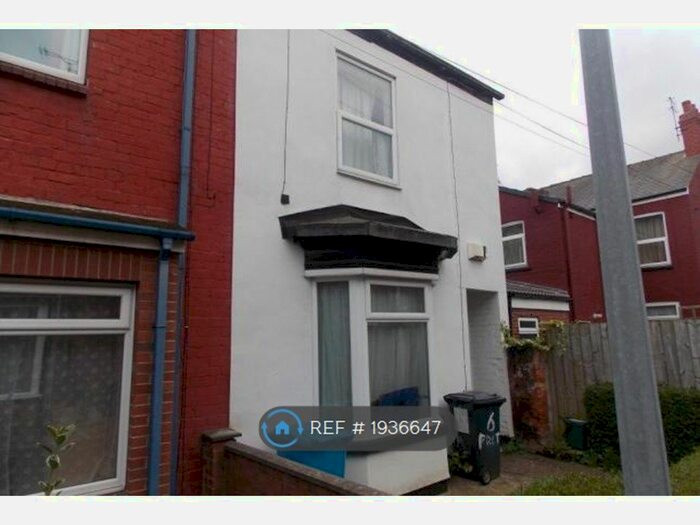 3 Bedroom Terraced House To Rent In Pretoria Villas, Hull, HU5
