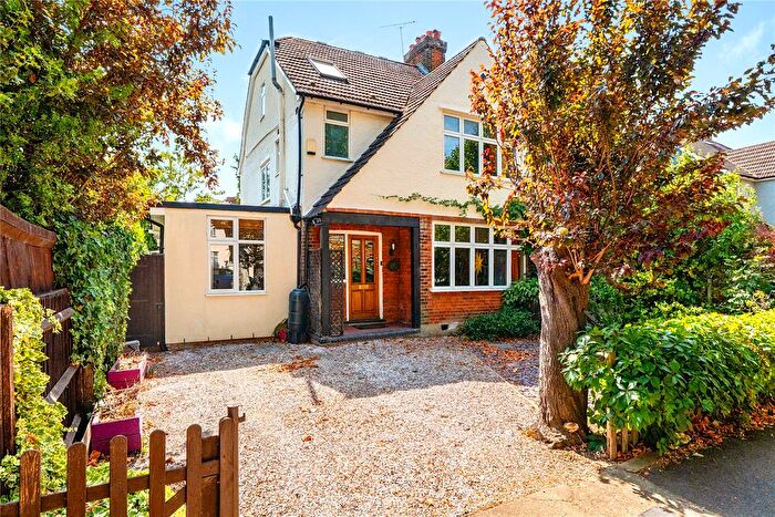 4 Bedroom Semi Detached House For Sale In Surbiton, KT5