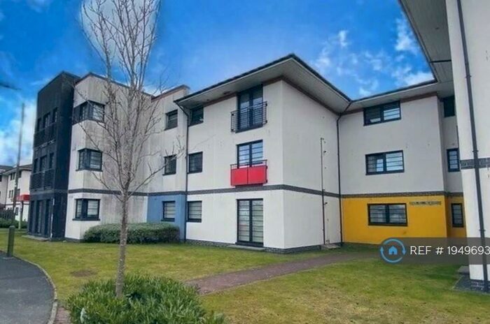 2 Bedroom Flat To Rent In Whiteside Court, Bathgate, EH48