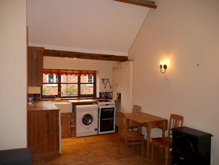 2 Bedroom Cottage To Rent In Pagets End, Long Clawson, LE14