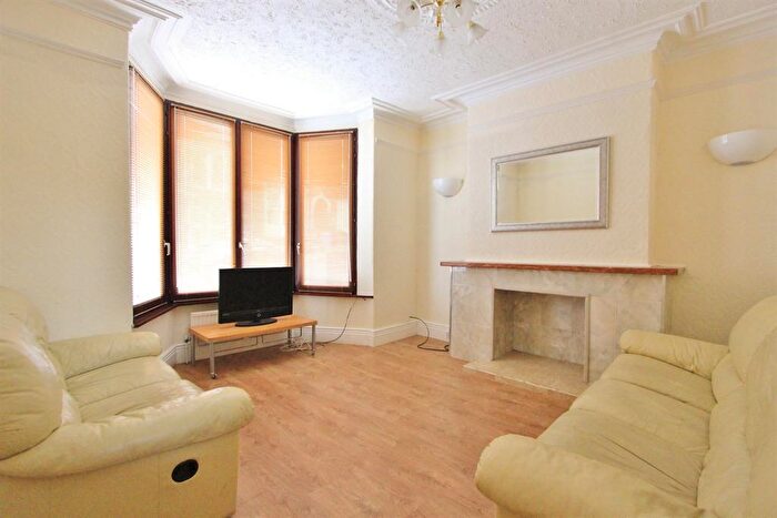 4 Bedroom Terraced House To Rent In Hunter House Road, Sheffield, S11