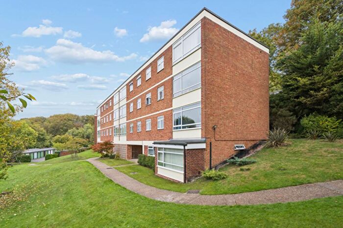 1 Bedroom Flat For Sale In Green Hill Gate, High Wycombe, HP13