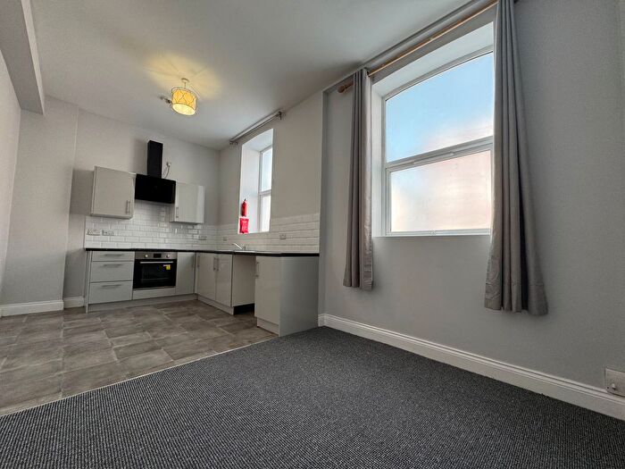 1 Bedroom Flat To Rent In Commercial Road, Grantham, NG31