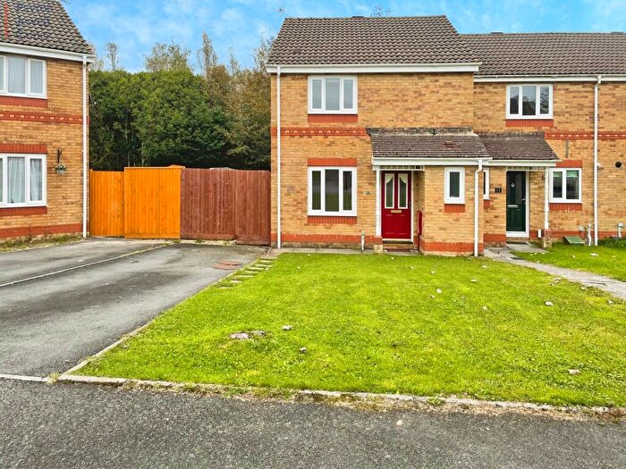 3 Bedroom End Of Terrace House For Sale In Bron Hafod, Broadlands, Bridgend., CF31