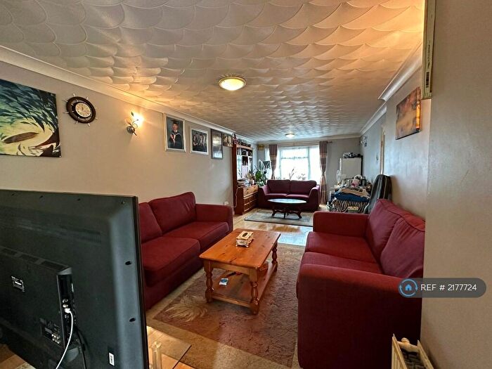 3 Bedroom Terraced House To Rent In Williamson Way, Oxford, OX4