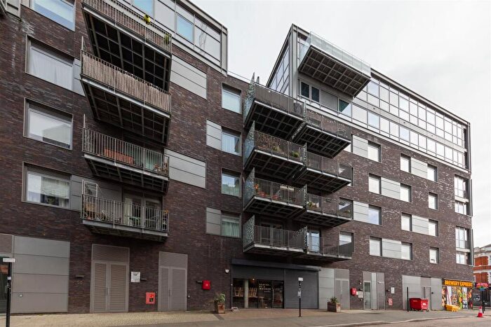 2 Bedroom Apartment For Sale In Old Brewery Way, Walthamstow, E17