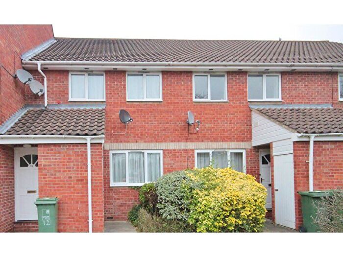 1 Bedroom Flat To Rent In Chestnut Court, Littlemore, Oxford, OX4