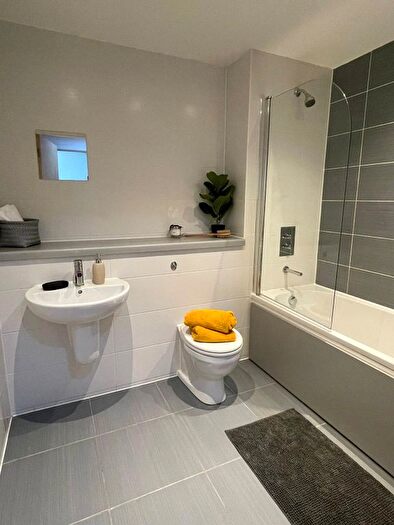 1 Bedroom Flat To Rent In The Courtyard, Stanhope St, Liverpool, L8