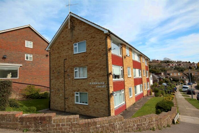 3 Bedroom Flat To Rent In Bankside Court, Brighton, East Sussex, BN1