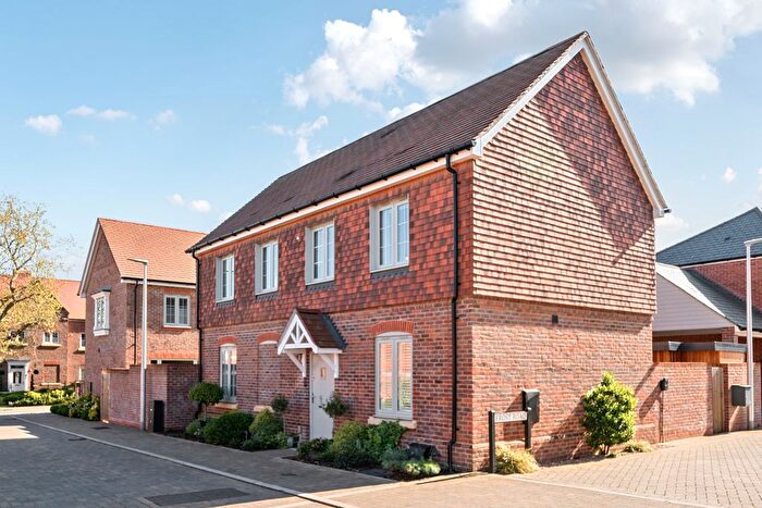 3 Bedroom Detached House For Sale In Hickey Lane, Beaconsfield, HP9