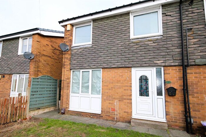 2 Bedroom Semi Detached House For Sale In Chequers Close, Pontefract, WF8
