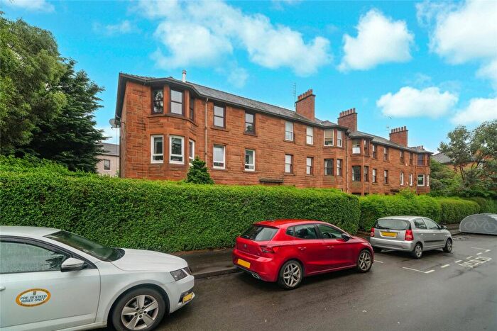 3 Bedroom Flat For Sale In Barlogan Avenue, Craigton, Glasgow, G52