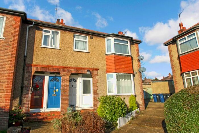 1 Bedroom Flat To Rent In Whitton Avenue West, Northolt UB5