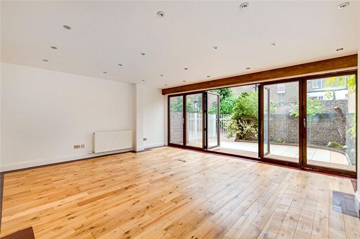 3 Bedroom End Of Terrace House To Rent In Munden Street, London, W14