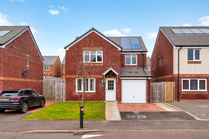 4 Bedroom Detached House For Sale In Penny Crescent, Cowglen, G43