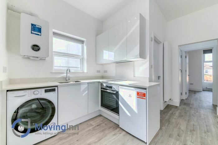 1 Bedroom Flat To Rent In Selhurst Road, South Norwood, SE25