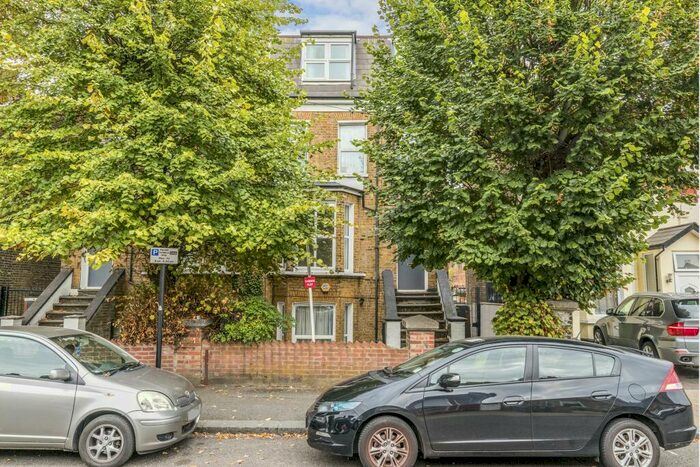 1 Bedroom Flat To Rent In Disraeli Road, E7