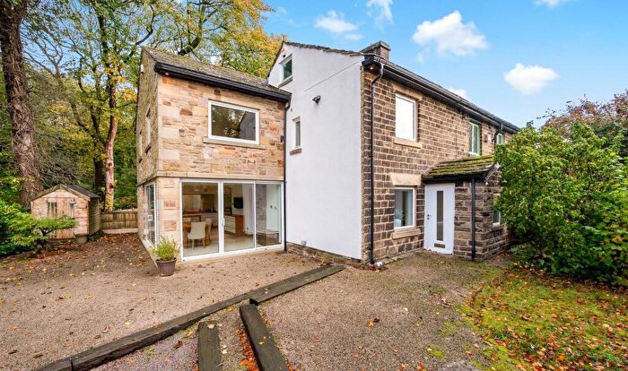 4 Bedroom Cottage For Sale In Meadow Barn Farm Cottage, Bradshaw, Bolton, BL2