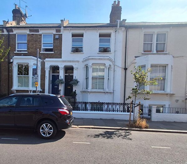 1 Bedroom Flat For Sale In Sulgrave Road, London, W6