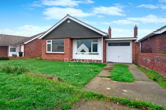 2 Bedroom Bungalow To Rent In Rush Green Road, Clacton On Sea, CO16