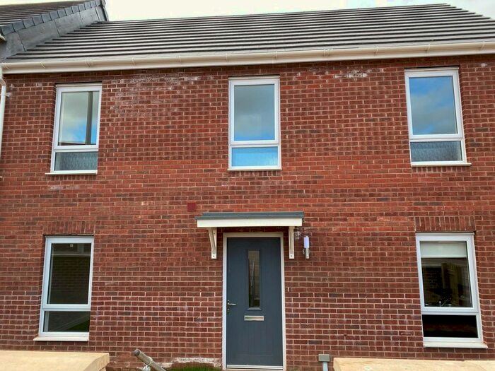 3 Bedroom Semi-Detached House To Rent In Tithebarn Way, Exeter, EX1