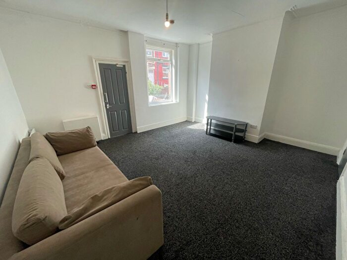 1 Bedroom Flat To Rent In Stratford Street, Leeds, LS11