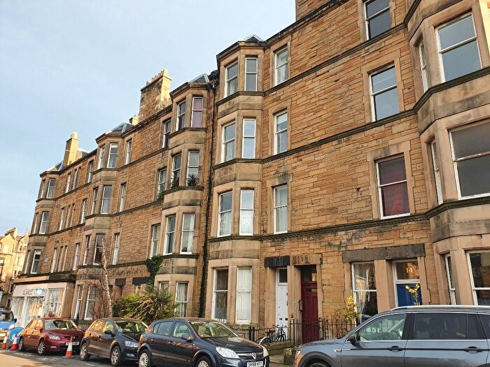 3 Bedroom Flat To Rent In Viewforth Terrace, Edinburgh, EH10
