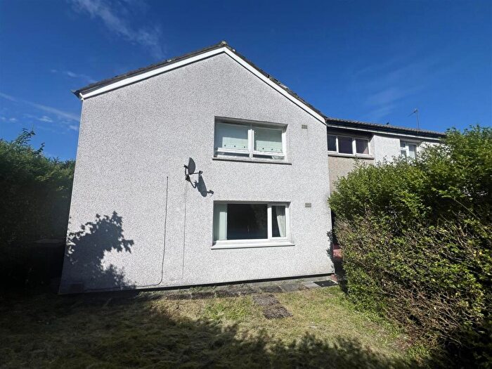 2 Bedroom Flat For Sale In Moss Road, Bridge Of Weir, PA11