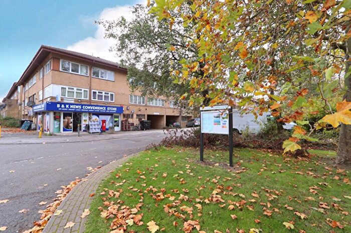 1 Bedroom Apartment For Sale In Conniburrow Boulevard, Conniburrow, Milton Keynes, Buckinghamshire, MK14