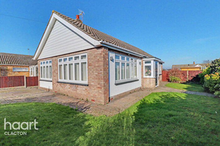 3 Bedroom Detached Bungalow For Sale In Broadmere Close, Clacton-On-Sea, CO15