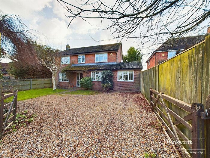 4 Bedroom Detached House For Sale In Theale Road, Burghfield, Reading, Berkshire, RG30