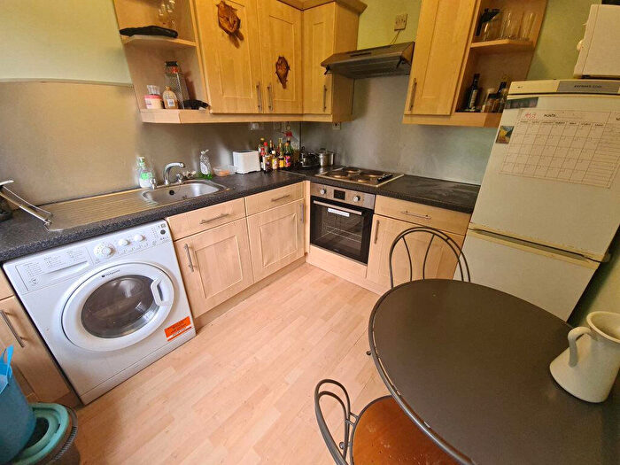 1 Bedroom House To Rent In Moorland Road, Leeds, LS6