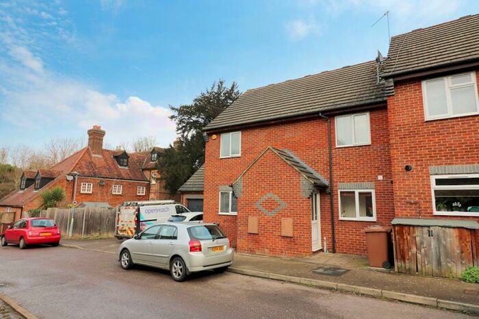 2 Bedroom House To Rent In Blair Close, Stevenage, SG2