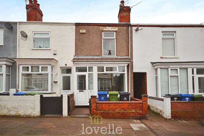 2 Bedroom Terraced House For Sale In Whites Road, Cleethorpes, DN35
