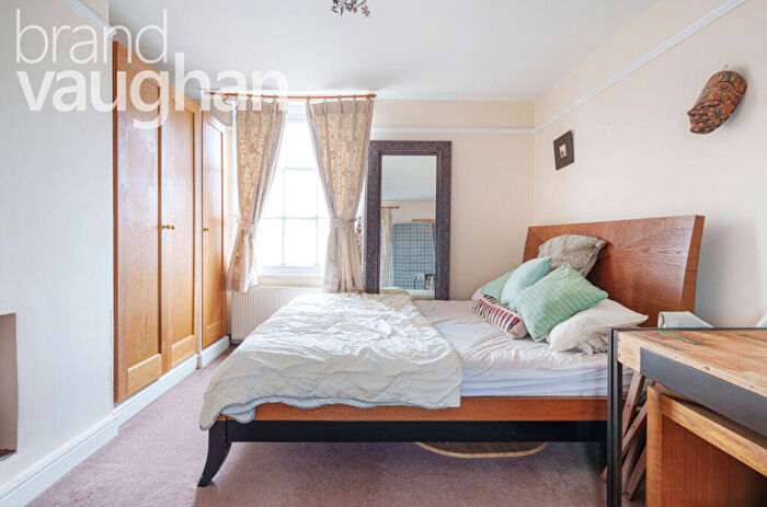 3 Bedroom Flat To Rent In Old Steine, Brighton, BN1